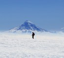ski Volcan Choshuenco con Volcan Lanin detras